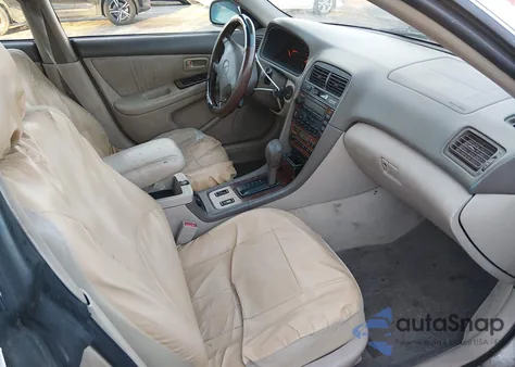 2001 Lexus Es 300 from USA, damaged, VIN JT8BF28G610293343